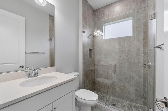 Foto del edificio - 5223 Liberty Ln