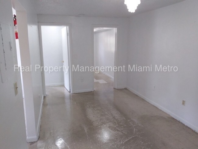 Foto del edificio - 119 NW 29th St