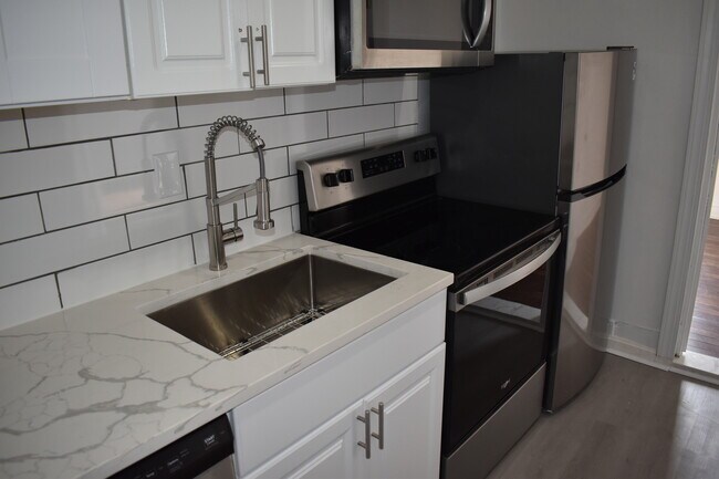 Foto del edificio - 2444 Callow Ave