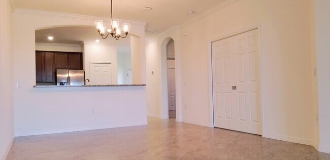 Foto del edificio - 12604 Garibaldi Ln