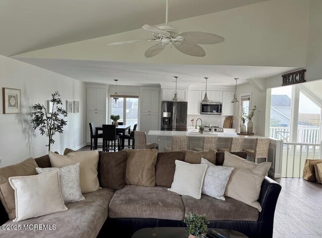 Foto del edificio - 104 Catherine Ln