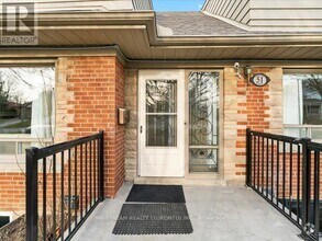 Building Photo - 51 Grattan St