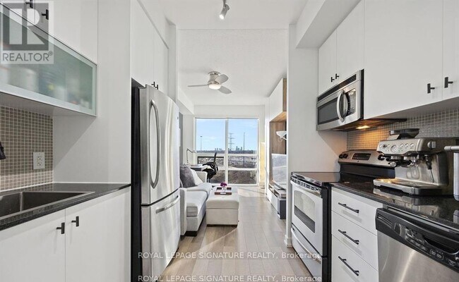 Photo du bâtiment - 16 Brookers Ln