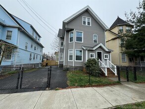 Building Photo - 557 Colorado Ave