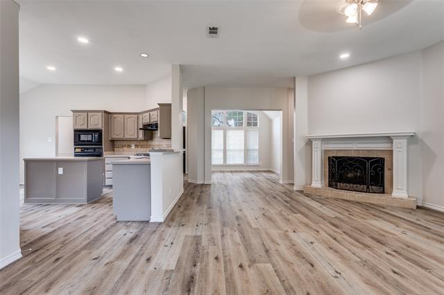 Foto del edificio - 529 Lochwood Dr
