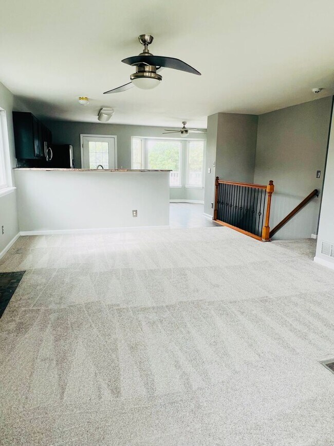 Photo - -$350.00 off  FIRST FULL MONTH'S RENT w/ 1... House