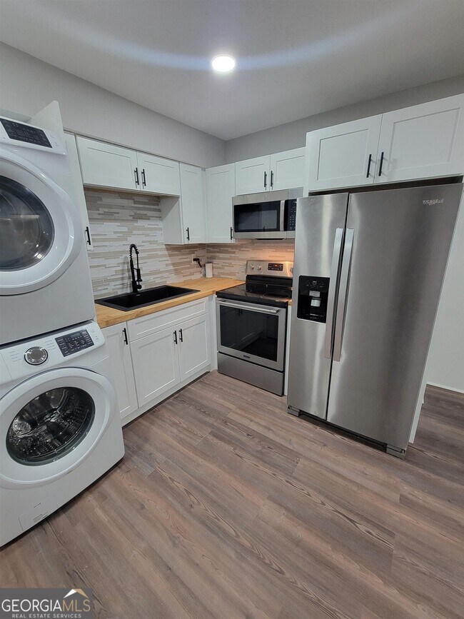 Foto del edificio - 655 Alcovy Woods Dr