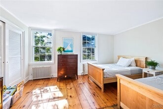 Building Photo - 31 State St