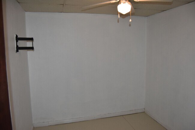 Foto del edificio - 3rd Floor Apartment *Weekly Rent*