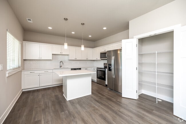 Interior Photo - James Point Luxury Townhomes