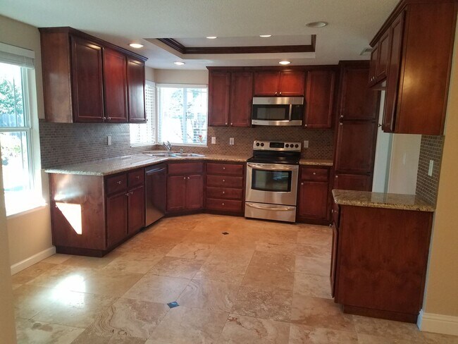 Foto del edificio - Lovely Roseville Home Close to School, Sho...