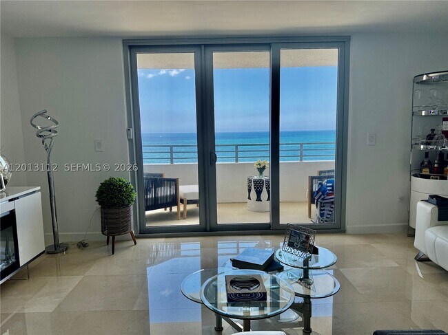 Building Photo - 5555 Collins Ave