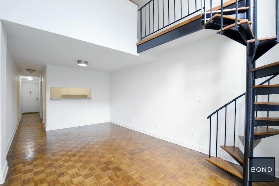 Primary Photo - 153 E 32nd St