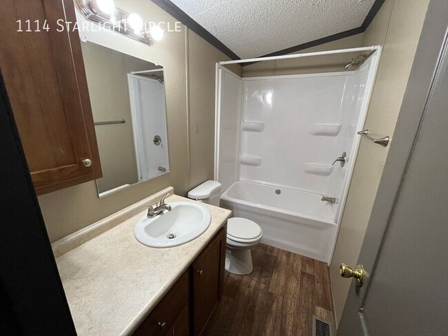 Foto del edificio - 1114 NW Starlight Cir