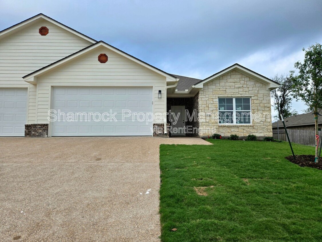 Foto principal - 131 Windmill Wy
