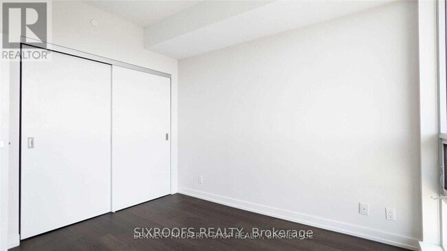 Building Photo - 98 Lillian St