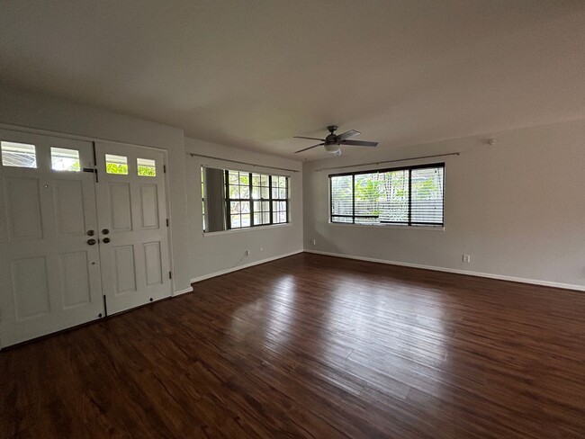 Building Photo - Welcome to Kapolei