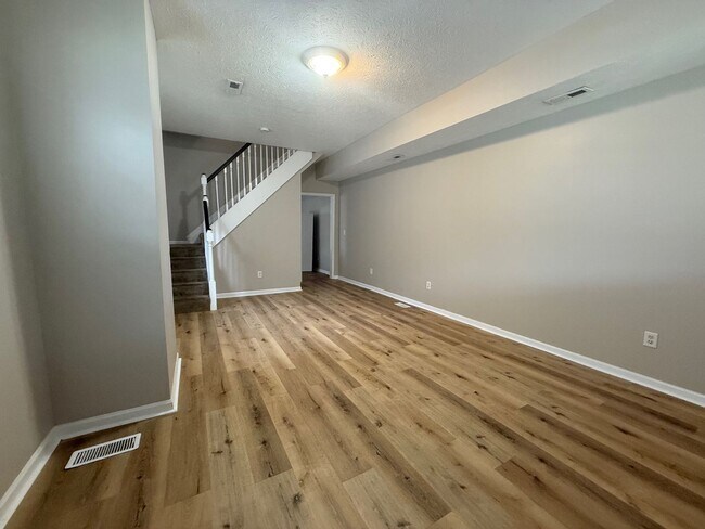 Building Photo - 2020 Boyd Ave