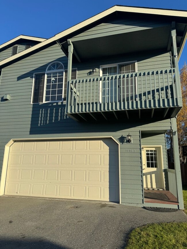 Building Photo - 11957 Regency Dr