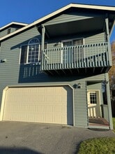 Building Photo - 11957 Regency Dr