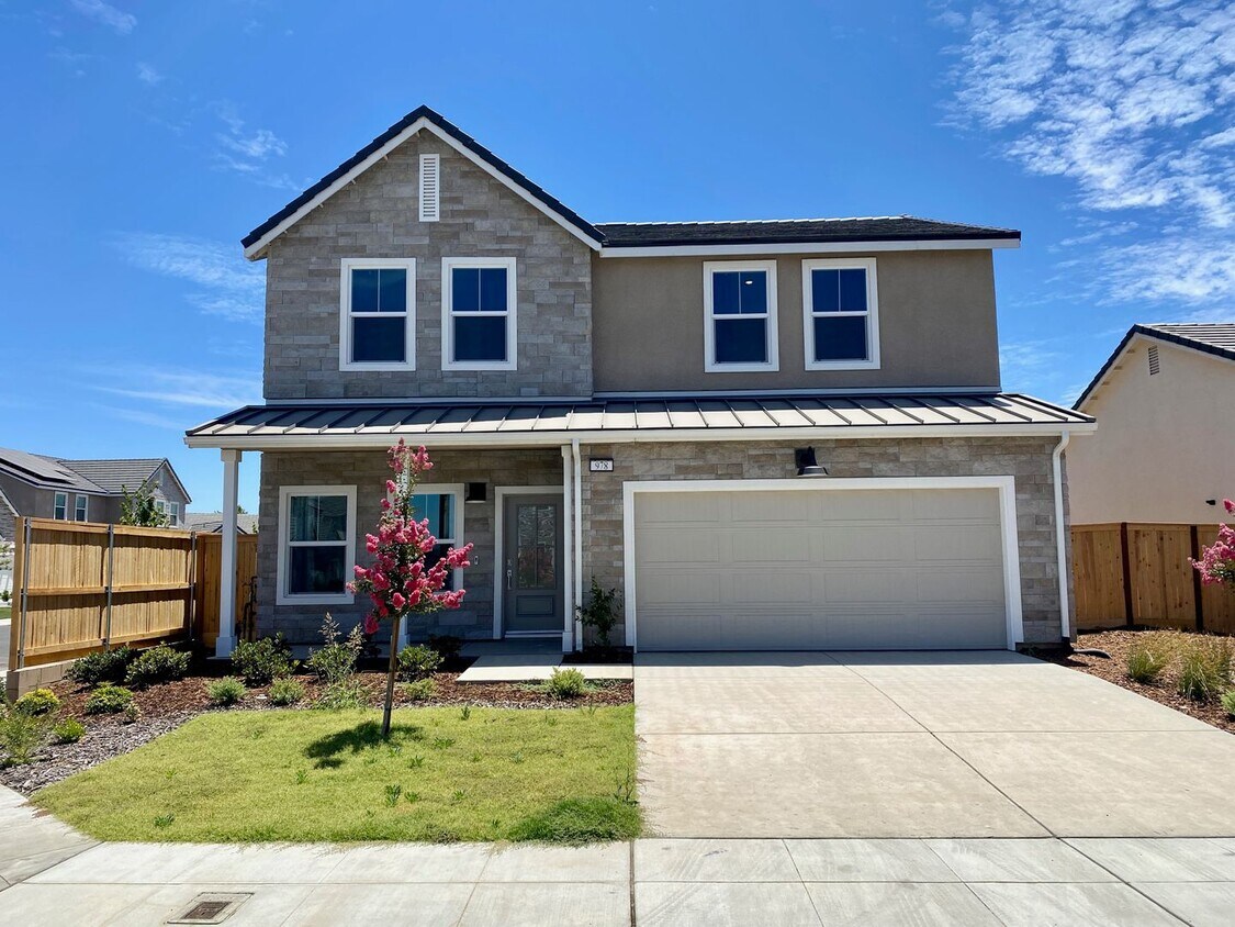 Primary Photo - $3,000 Clovis & Shepherd, 4 Bedroom - Lest...