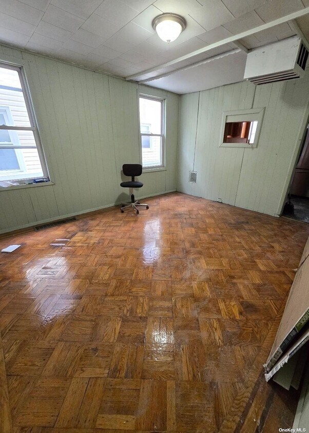 Foto principal - 175-10 93rd Ave