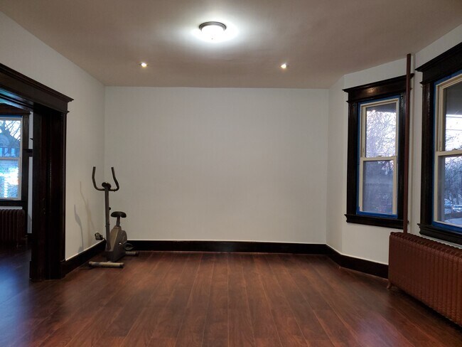 Building Photo - 126 Hamilton Ave
