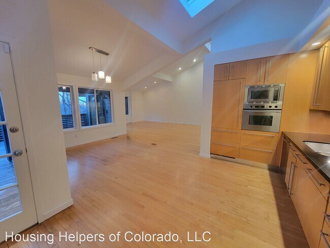 Foto del edificio - 3 br, 2 bath House - 3845 Newport Lane