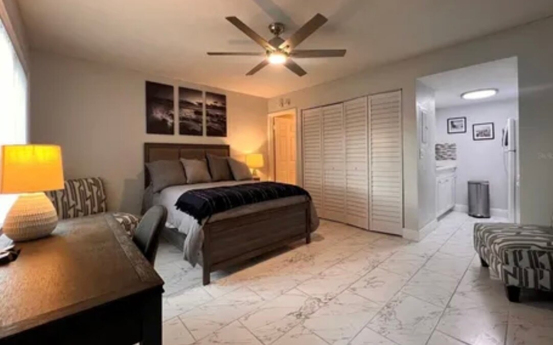 Foto principal - 4141 Dolphin Dr