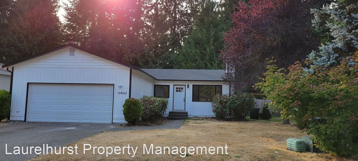 Primary Photo - 3 br, 2 bath House - 10802 10th Dr SE