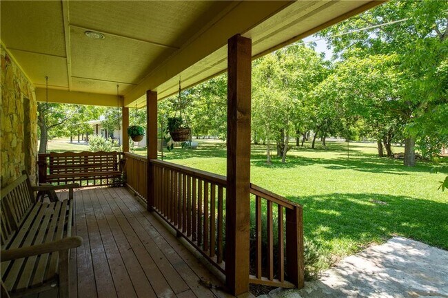 Building Photo - 2900 Flite Acres Rd