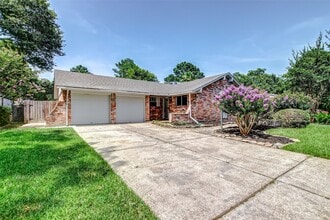 Building Photo - 2323 Tinechester Dr