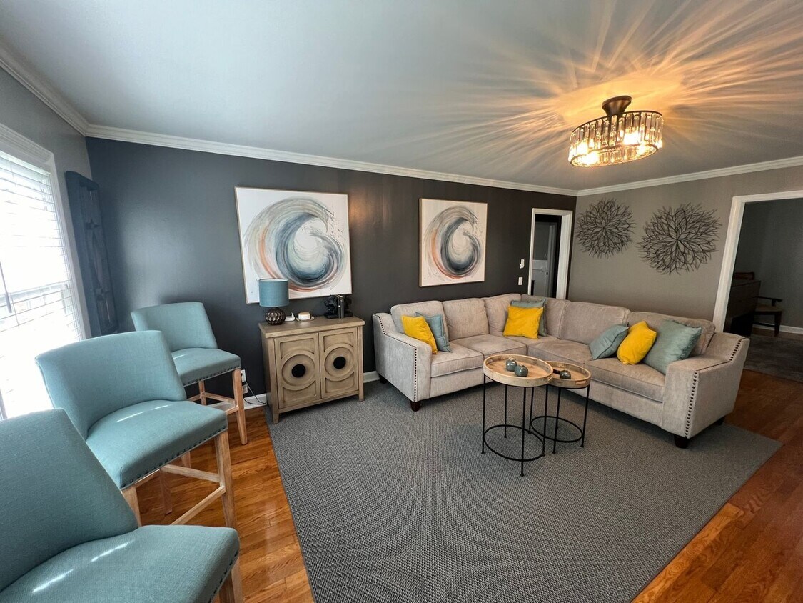 Primary Photo - Charming 3BR House in Mason