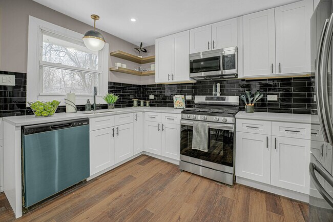 Foto del edificio - 18331 John Ave