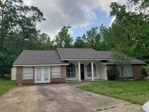 Building Photo - 1 Briar Oak Cir