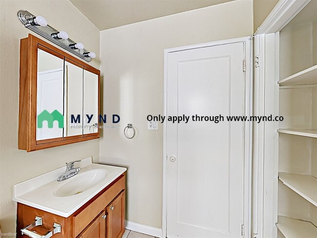 Building Photo - 1 br, 1 bath  - 2129 Dwight Way 2129