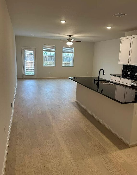 Foto del edificio - 27814 Western Creek Ct