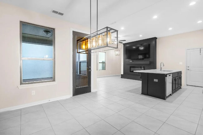 Foto del edificio - 10308 N 13th St