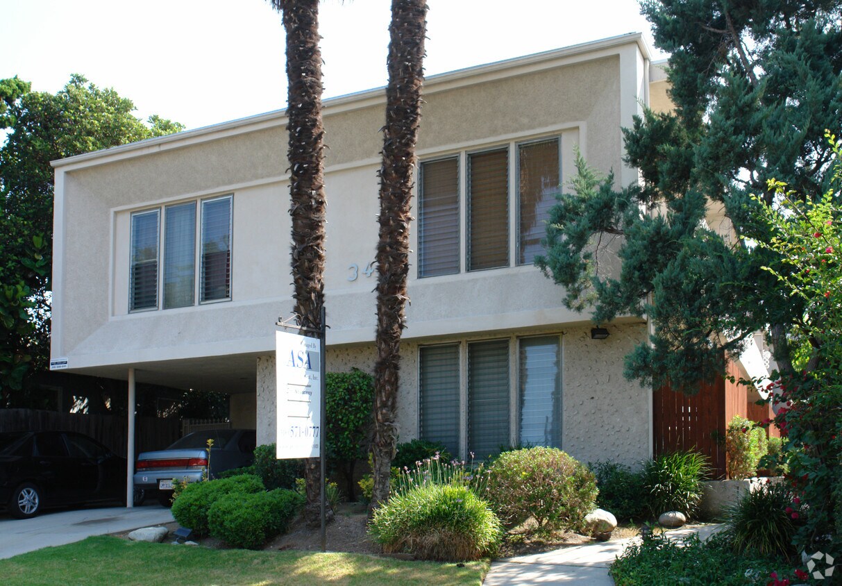 Primary Photo - 3414 Keystone Ave