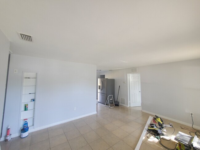 Building Photo - 9319 91 TER SEMINOLE