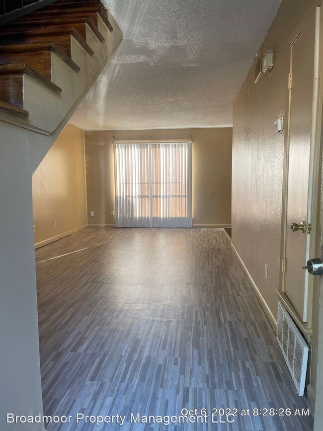 Building Photo - 2 br, 1.5 bath House - 3624 Orange Blossom...
