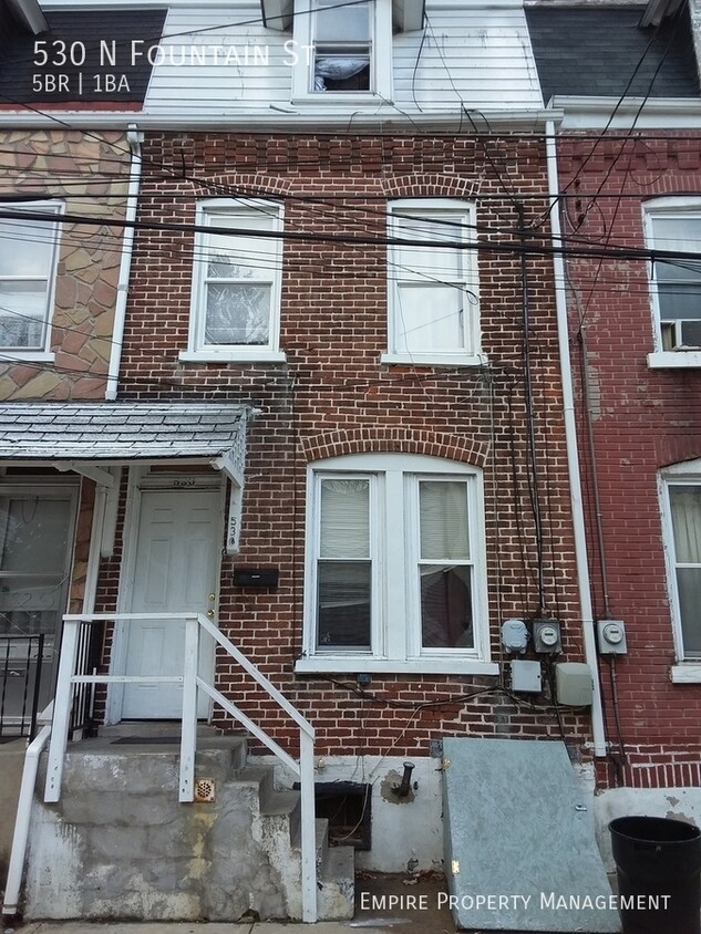 Primary Photo - 5 Bedroom 1 Bathroom House in Allentown!!