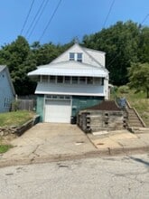 Building Photo - 811 Zimmerman St