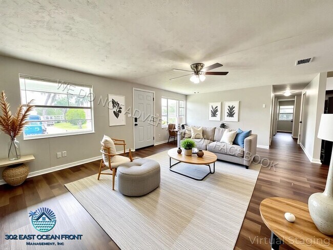 Foto del edificio - Gorgeous 3 bedroom / 1.5 bathroom home ready for rent in Orange Park.