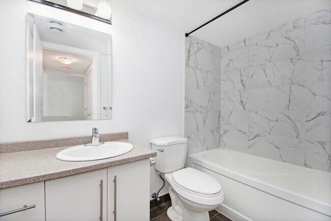 Photo du bâtiment - 344-368 Tillbury Av