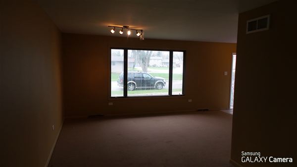 Building Photo - 645 Travers Ave