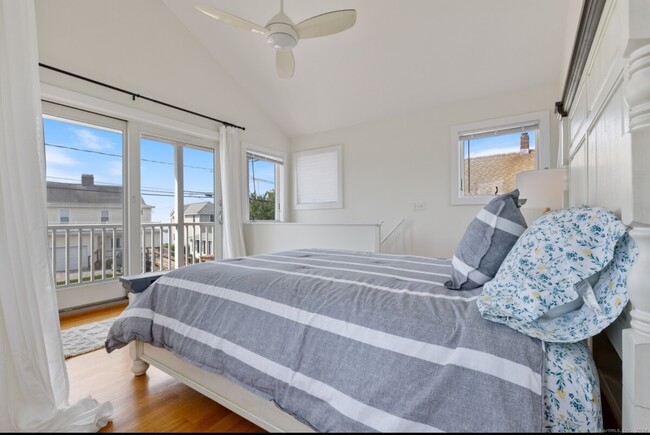 Foto del edificio - 176 Shore Rd