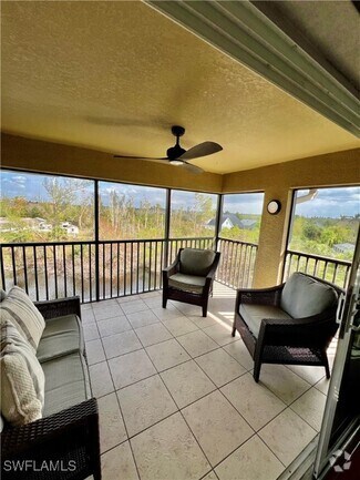 Building Photo - 10091 Lake Cove Dr