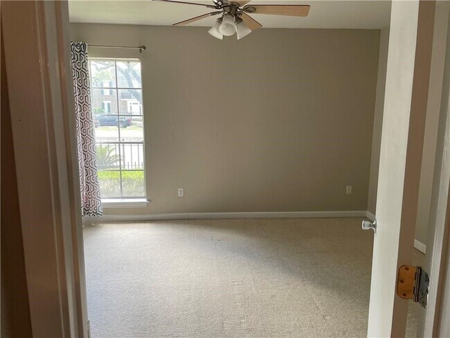 Foto del edificio - 3201 St Charles Ave