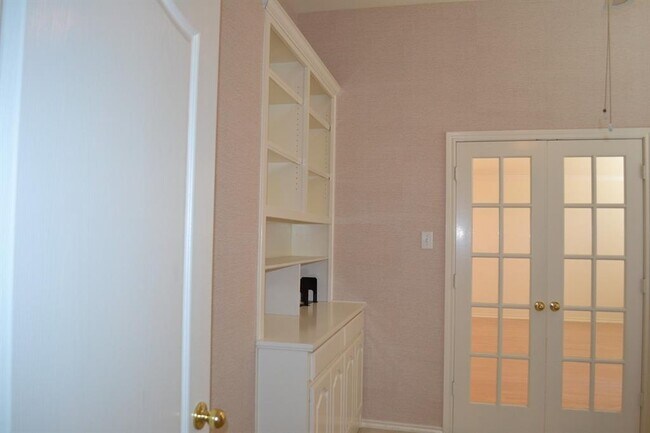 Building Photo - 2023 Brushfire Ct